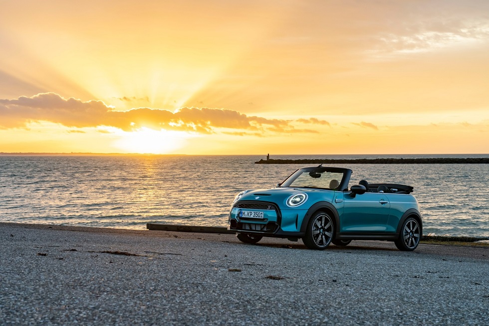 MINI Convertible Seaside Edition: Όνειρο θερινής νυκτός