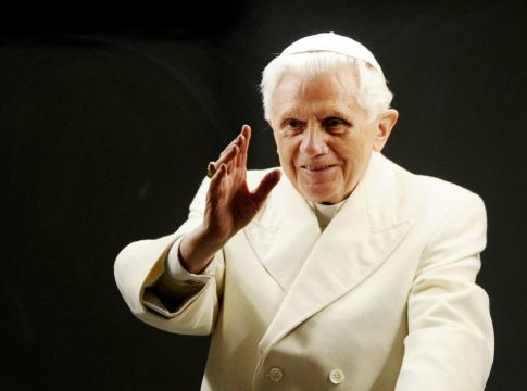 Πέθανε ο πρώην πάπας Βενέδικτος – Ο πρώτος Ποντίφικας που παραιτήθηκε μετά από 600 χρόνια