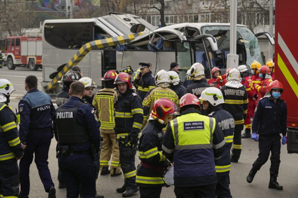 Ρουμανία: Τι εξετάζουν οι Αρχές για το δυστύχημα με το λεωφορείο (vid, pics)