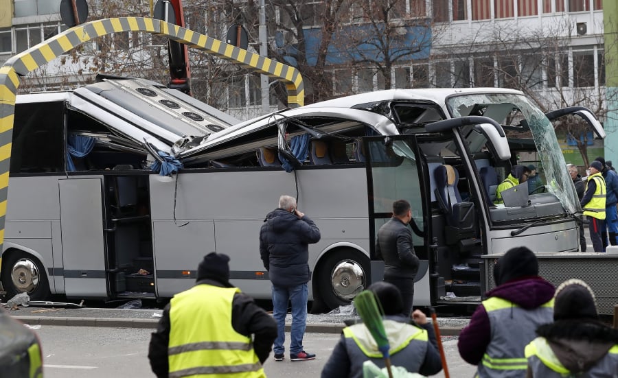 Τραγωδία στο Βουκουρέστι: Τι λέει ο οδηγός του λεωφορείου – «Όλα έγιναν σε ένα δευτερόλεπτο»