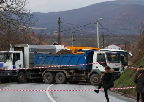 Συναγερμός: Ο σέρβος αρχηγός των Ενόπλων Δυνάμεων μεταβαίνει στα διοικητικά όρια του Κοσόβου