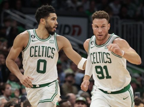 Πήραν το ντέρμπι οι Σέλτικς, φοβερός και τρομερός Ντέιβις οδήγησε στη νίκη τους Λέικερς! (vids)