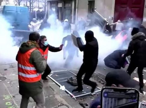 Καλίν: Το PKK πίσω από τα επεισόδια στο Παρίσι μετά το φόνο τριών Κούρδων