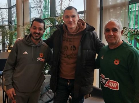Παναθηναϊκός: Επισκέφτηκε την αποστολή ο Ματσιούλις (pic)