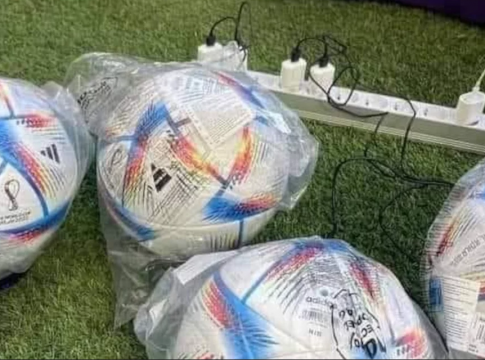 Μουντιάλ 2022: Οι μπάλες της διοργάνωσης φορτίζουν… σαν να είναι κινητά – Ποιος ο λόγος