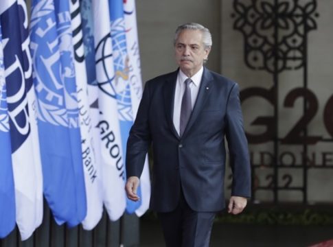 Ο πρόεδρος της Αργεντινής δεν πάει στο Κατάρ για να σπάσει την «κατάρα»