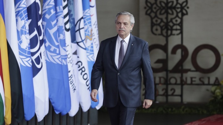 Ο πρόεδρος της Αργεντινής δεν πάει στο Κατάρ για να σπάσει την «κατάρα»