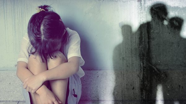 Ένταλμα σύλληψης για τον «Μιχάλη» στην υπόθεση βιασμού της 12χρονης – Φέρεται να την εξέδιδε