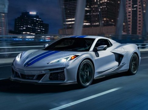 Chevrolet Corvette E-Ray: Το τελευταίο οχυρό