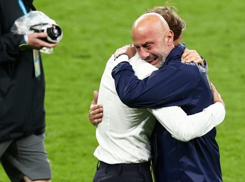 Όταν Βιάλι και Μαντσίνι συγκίνησαν τον πλανήτη με τα δάκρυα τους μετά την κατάκτηση του Euro (vid)