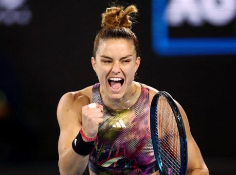 Εξαλλη η Σάκκαρη: «Αν ξαναπανηγυρίσει στη μούρη μου…» (vid)