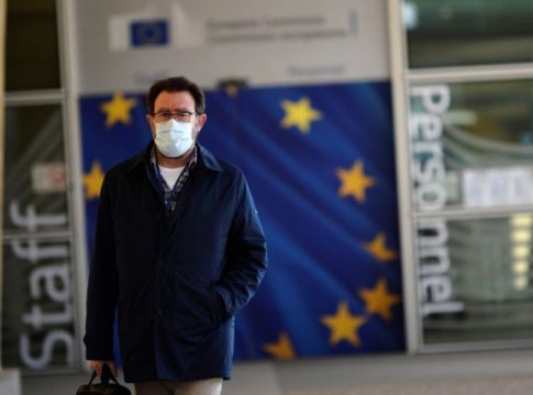 Επιστρέφει ο εφιάλτης της πανδημίας στην ΕΕ; – Εκτακτη συνεδρίαση υπό τον φόβο νέων παραλλαγών