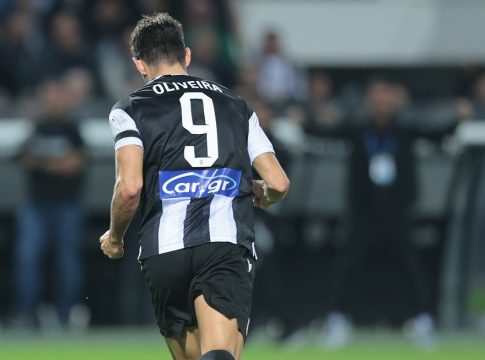 Αποθέωσε Κωνσταντέλια ο Ολιβέιρα: «Απολαμβάνω να παίζω μαζί του»