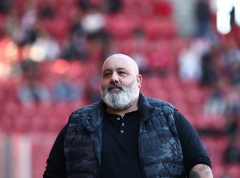 Καραπαπάς για τη φάση στο ΑΕΚ-Άρης: «Γνωμοδότηση του μπαρμπα-Μπένετ. Αυτά η UEFA τα βλέπει;»
