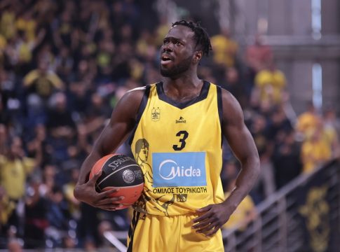 Άρης: Πλήγμα με Σανόγκο – Ψάχνει παίκτη ο Καστρίτης