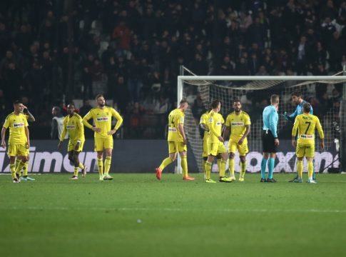 Άρης: Ήταν κακός, έχασε με γκολ που δεν έπρεπε να μετρήσει