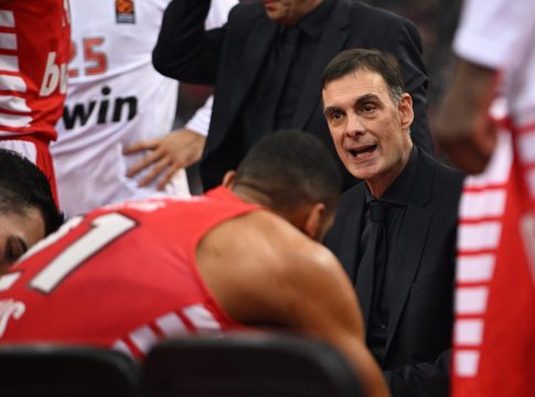 Μπαρτζώκας: «H Euroleague πάντα κρύβει απρόοπτα, θα παίξουμε όσο πιο σοβαρά γίνεται»