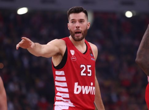 Παραμένει αμφίβολος ο Πίτερς ενόψει Φενέρ