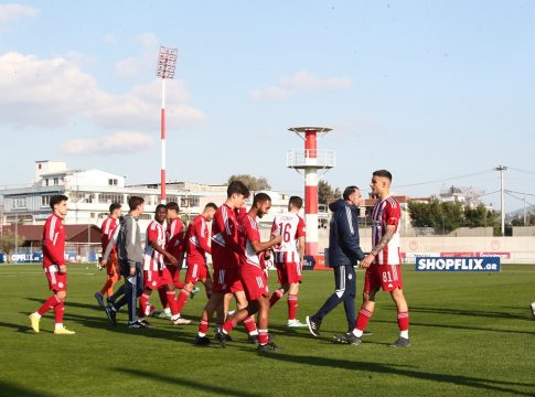 Αποχώρησε ο Ολυμπιακός Β΄ μετά από απαίτηση των οπαδών του (vids)