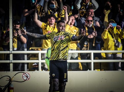 Άψογη εκτέλεση του Αραούχο για το 1-0 της ΑΕΚ στο 13′ (vid)