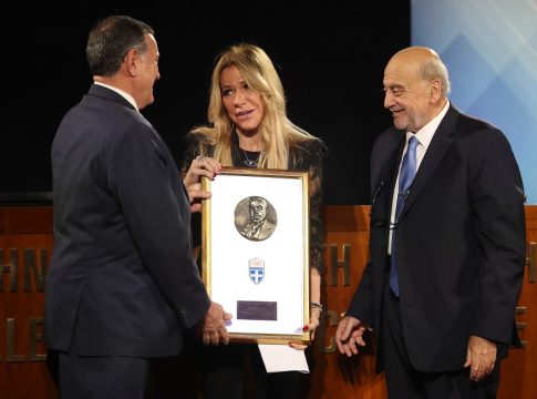 Λάμψη και «άρωμα» Ολυμπιακών Αγώνων στην εκδήλωση βραβεύσεων της ΕΟΕ