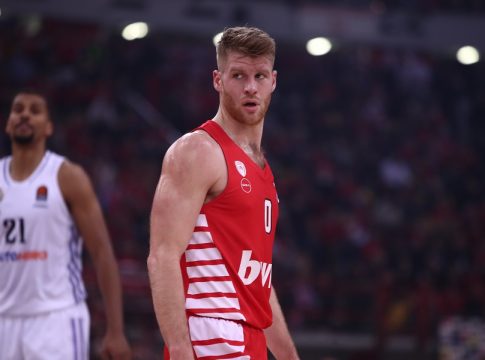 Οι Γουόκαπ και Μπλακ αφιέρωσαν τη νίκη του Ολυμπιακού στον Χρήστο Μπαφέ