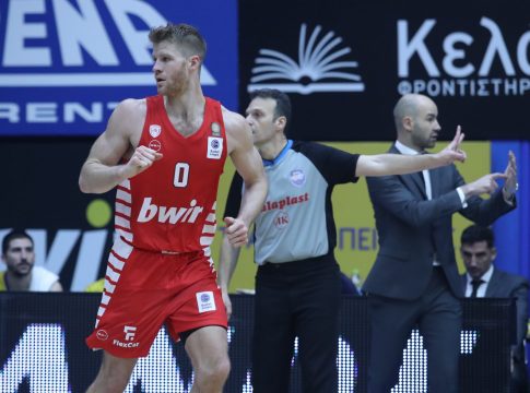 Ετσι «εκτέλεσε» το Περιστέρι ο Γουόκαπ (vid)
