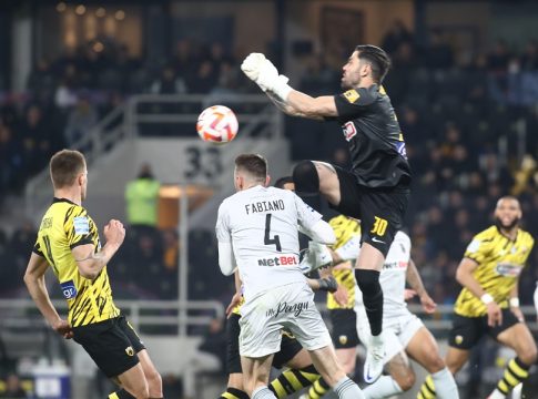 «Βράζει» ο Άρης: «Αφού δεν…σκότωσε τον παίκτη μας δεν υπάρχει παράβαση – Κύριε Μπένετ καληνύχτα»