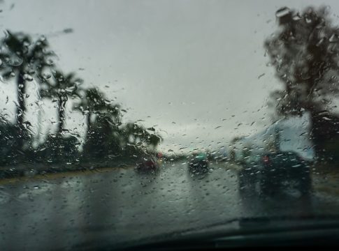 Έκτακτη ενημέρωση για την κακοκαιρία που χτυπά τη χώρα