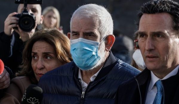 Αθώος ο Φιλιππίδης για τον βιασμό κατ' εξακολούθηση - Η πρόταση και το ...