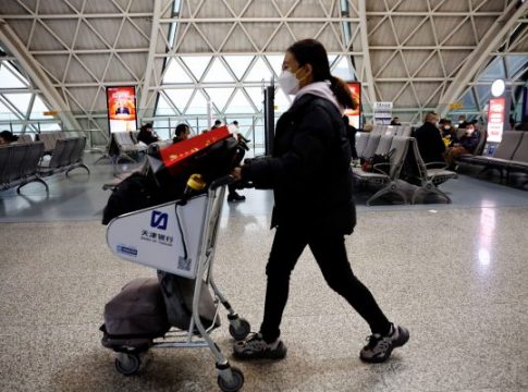 Κορωνοϊός: Έκτακτη σύσκεψη Μητσοτάκη – Πλεύρη για τις εξελίξεις με τον κορωνοϊό