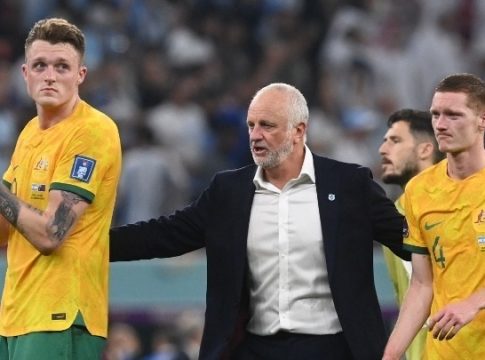 Ο Αρνολντ στον πάγκο της εθνικής Αυστραλίας έως το 2026