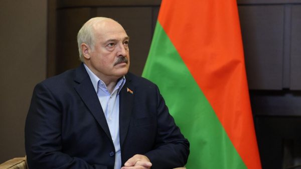 Γαλλία: Καλεί τη Λευκορωσία να απελευθερώσει «όλους τους αδίκως φυλακισμένους πολιτικούς κρατούμενους»