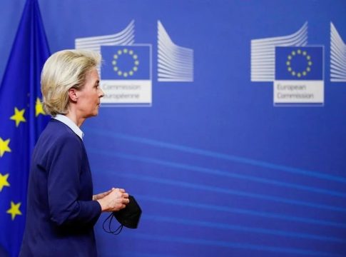Ευρωκοινοβούλιο: Σε ακρόαση καλείται η Φον ντερ Λάιεν από την επιτροπή Covid