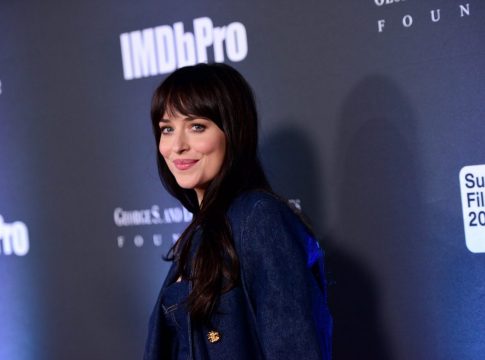 Το σχόλιο της Dakota Johnson για τον κανιβαλισμό που δίχασε το Twitter