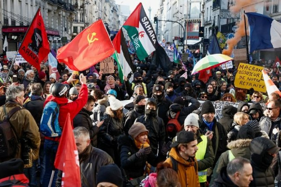 Γαλλία: Χιλιάδες διαδηλωτές στο Παρίσι κατά της μεταρρύθμισης του συνταξιοδοτικού