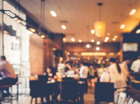Εστιατόριο στο Ναύπλιο έδιωξε ομόφυλο ζευγάρι επειδή «υπάρχουν παιδιά και ηλικιωμένοι»