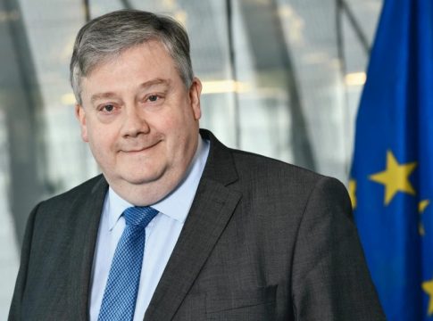 Qatargate: Η έρευνα μπαίνει στη δεύτερη φάση – «Έτοιμο το αίτημα για άρση ασυλίας δύο ευρωβουλευτών»