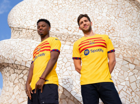 Αυτή είναι η νέα φανέλα της Μπαρτσελόνα (pic, vid)