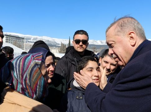 Σεισμός Τουρκία: Θα «θάψει» τον Ερντογάν;