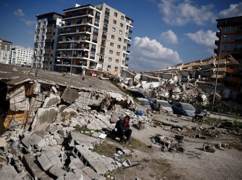 Σεισμός στην Τουρκία: 48 συλλήψεις για λεηλασίες στις σεισμόπληκτες επαρχίες