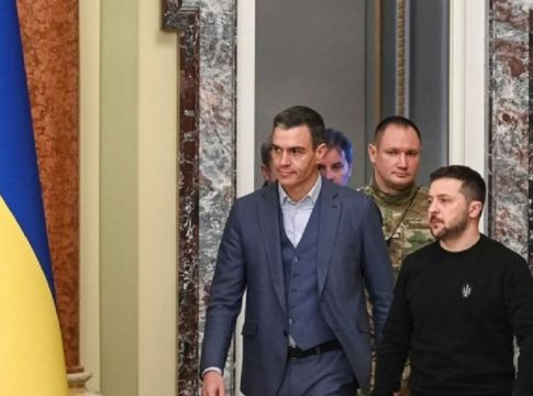 Ουκρανία: Στο Κίεβο ο Ισπανός πρωθυπουργός – Υποσχέθηκε να στείλει τουλάχιστον έξι άρματα Leopard