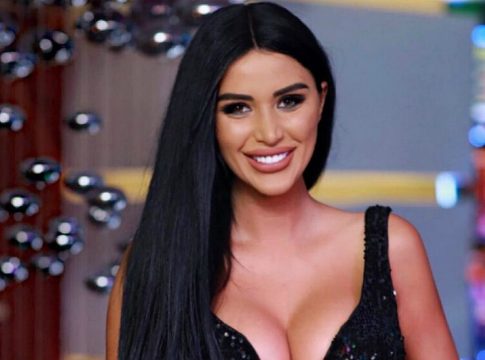 Ποια Πετρούλα Κωστίδου; Δες ποιο «καυτό» κορίτσι λέει τον καιρό στη Ρουμανία και θα καταλάβεις…