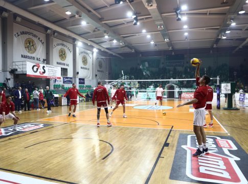 Έκκληση για εκκένωση – Αστυνομία και παρατηρητής ζητούν να γίνει κεκλεισμένων το ντέρμπι! (vid)