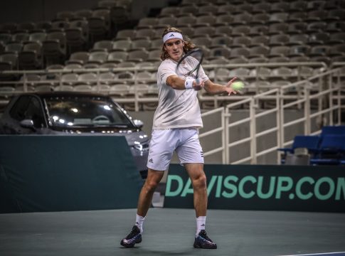 Χαμός για Τσιτσιπά στο ΟΑΚΑ – Αποθεώθηκε η ελληνική αποστολή