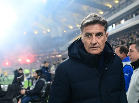 Σαν να βλέπαμε τον Ολυμπιακό που σερνόταν το καλοκαίρι…
