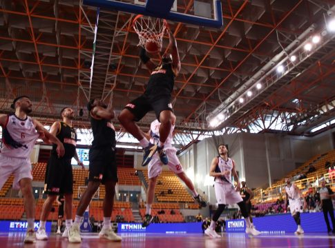 Πανιώνιος – ΑΕΚ 88-93: Στον ημιτελικό με τα χίλια ζόρια η Ένωση