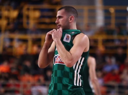 Υπόκλιση Μποχωρίδη στον Ολυμπιακό: «Από τις καλύτερες ομάδες της Ευρώπης»