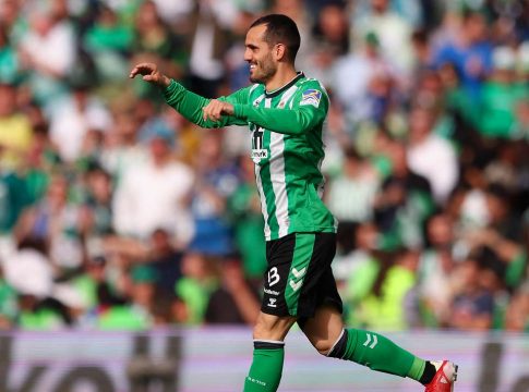 Σε τροχιά τετράδας η Μπέτις (2-1) – «Όρθια» με δέκα παίκτες η Θέλτα στο Σαν Σεμπαστιάν (1-1)