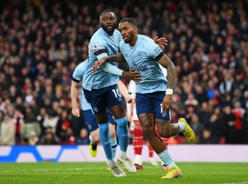 Νέα απώλεια για την Άρσεναλ (1-1) – Πάρτι της Λέστερ απέναντι στην Τότεναμ (4-1)